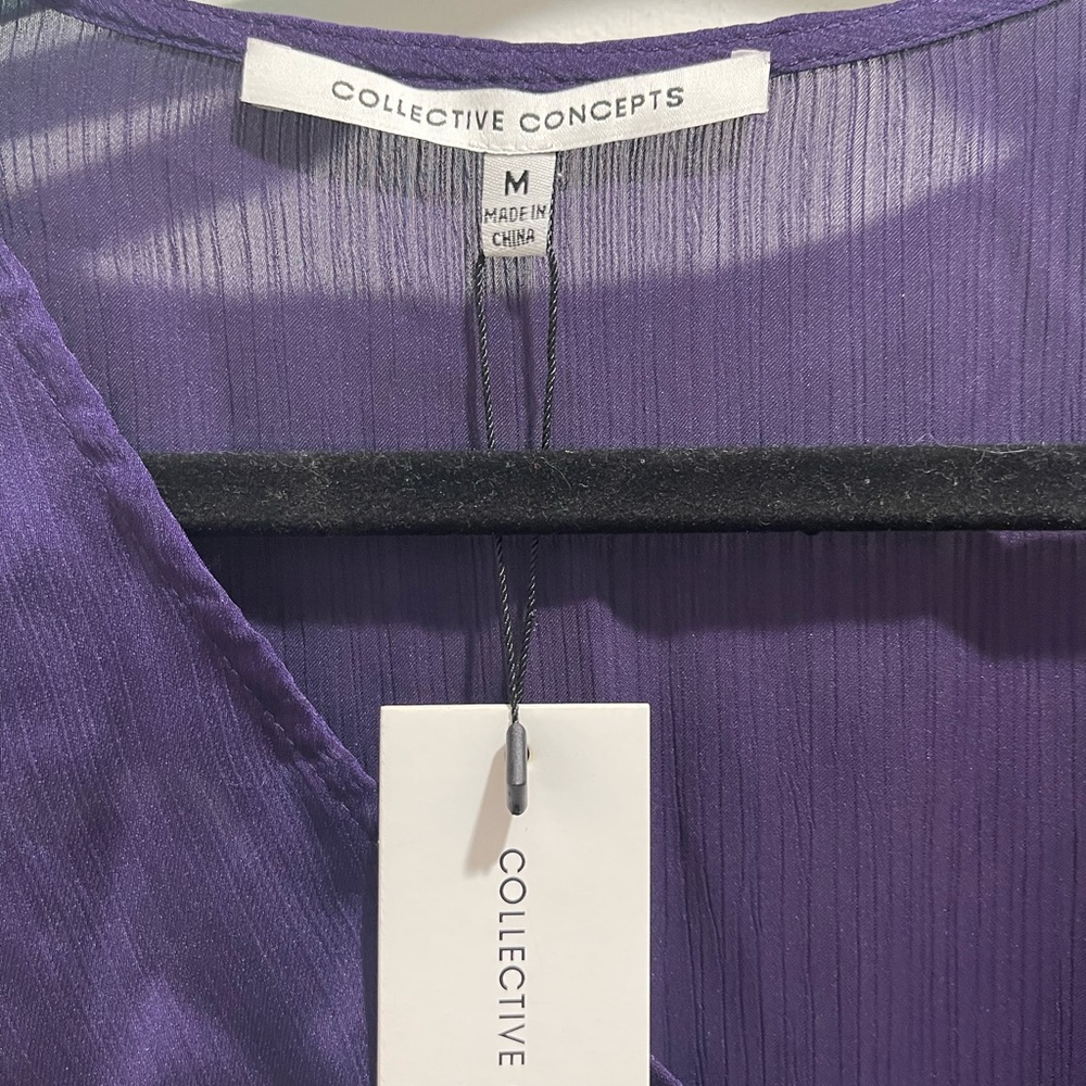 Blouse - Picture 2 of 3